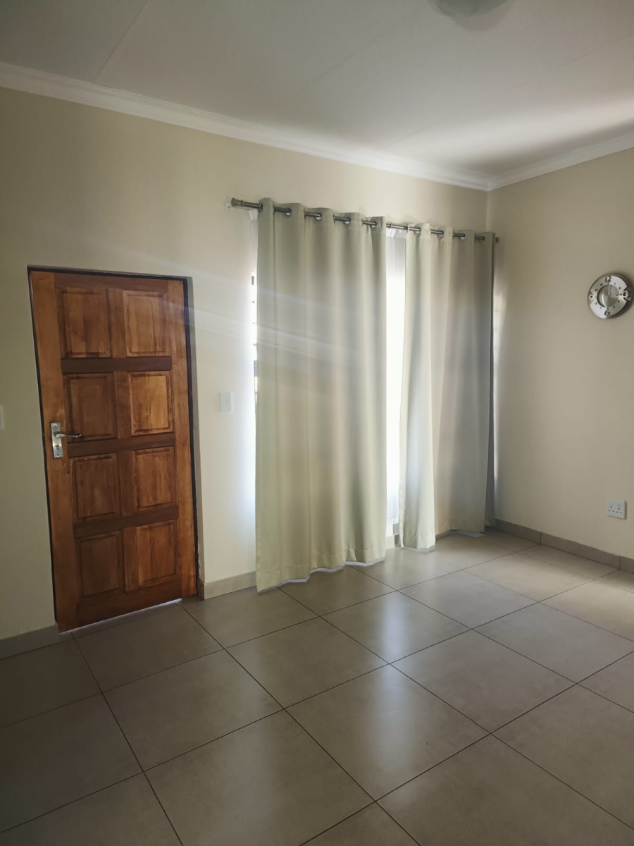 3 Bedroom Property for Sale in Van Der Hoff Park North West